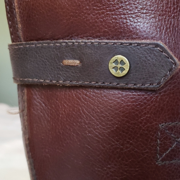 Women's size 8 Naturalizer brown wide calf boots - Picture 6 of 9